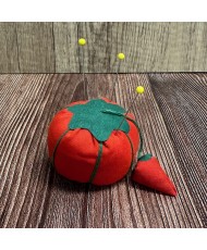 COUSSIN À ÉPINGLES TOMATE